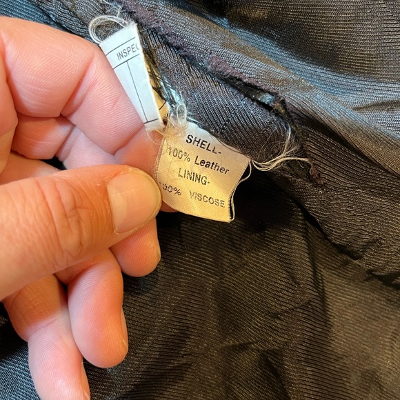 Avanti Black Leather Coat with some distressed size small good condition - Picture 6 of 12